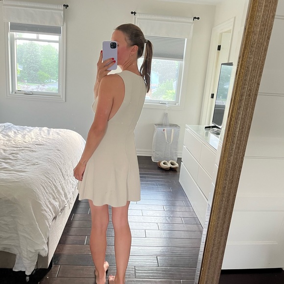 Cream dress, deep neckline - Picture 3 of 8